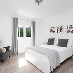 Home2book Design Asian Sabina, Heated Pool & View * 사우살