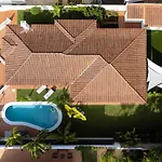 빌라 Home2book Design Asian Sabina, Heated Pool & View
